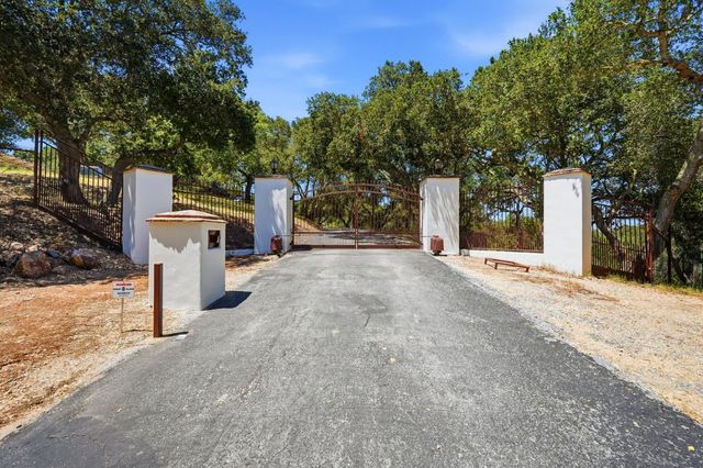 3000 San Juan Canyon Road, San Juan Bautista, CA 95045
