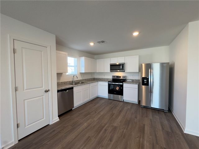 4544 Calle Del Media, Fort Mohave, AZ 86426