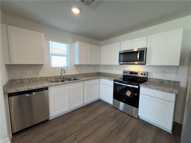 4544 Calle Del Media, Fort Mohave, AZ 86426