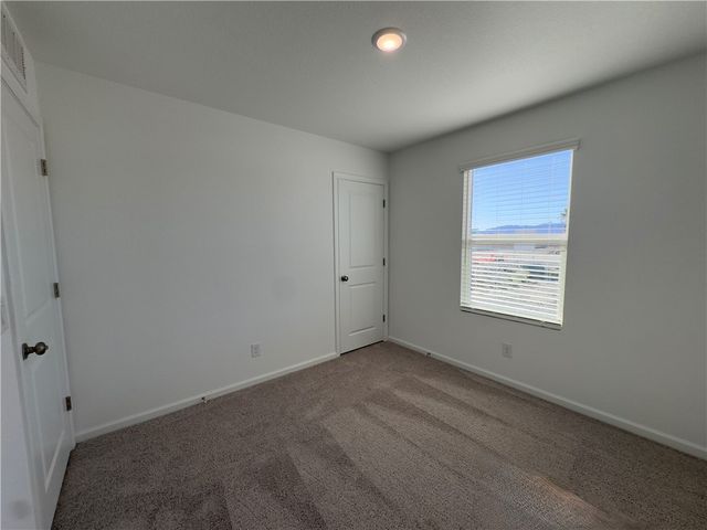 4544 Calle Del Media, Fort Mohave, AZ 86426