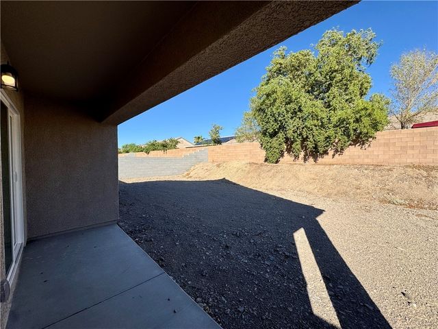 4544 Calle Del Media, Fort Mohave, AZ 86426