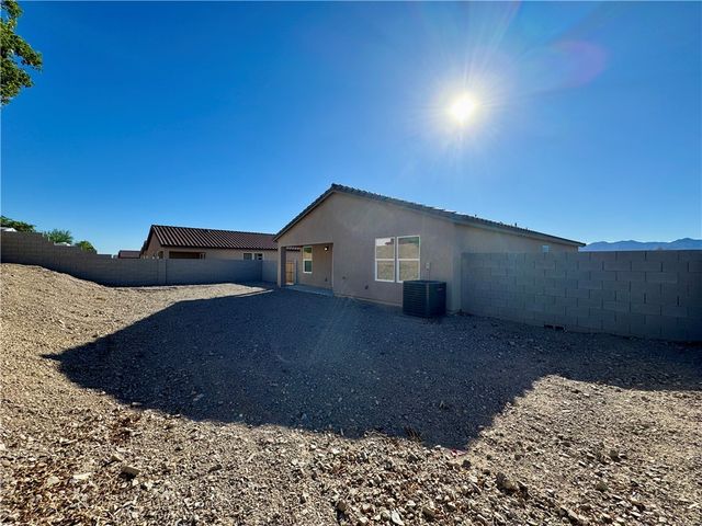4544 Calle Del Media, Fort Mohave, AZ 86426