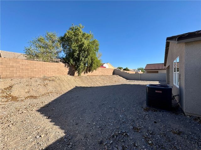 4544 Calle Del Media, Fort Mohave, AZ 86426