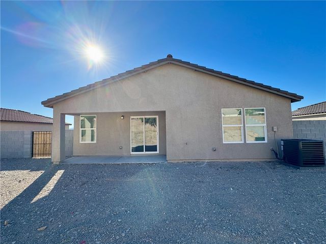 4544 Calle Del Media, Fort Mohave, AZ 86426