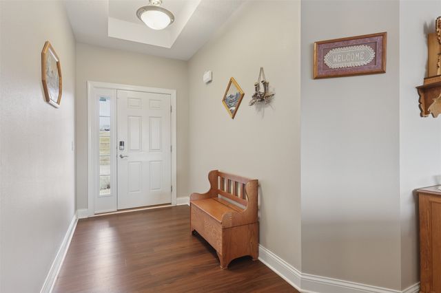 1626 Lakeview Drive, Pleasant Hill, IA 50327