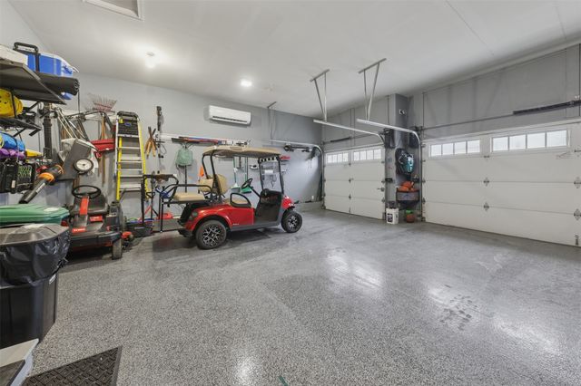 1626 Lakeview Drive, Pleasant Hill, IA 50327