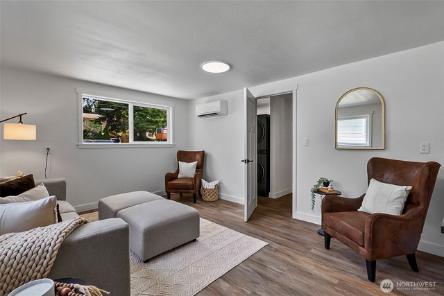 20418 54th Avenue W, Lynnwood, WA 98036