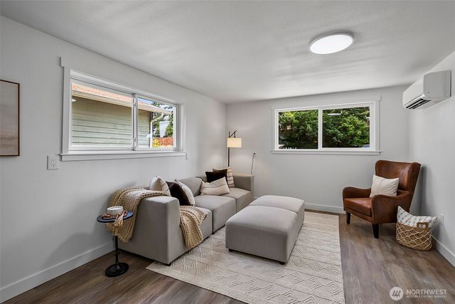 20418 54th Avenue W, Lynnwood, WA 98036