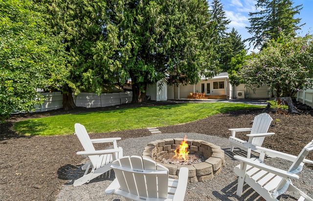 20418 54th Avenue W, Lynnwood, WA 98036