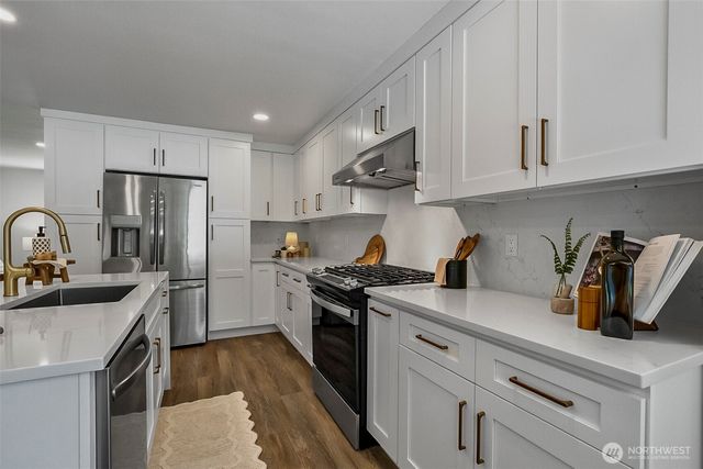 20418 54th Avenue W, Lynnwood, WA 98036