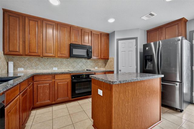 1805 Foxglove Drive, La Porte, TX 77571