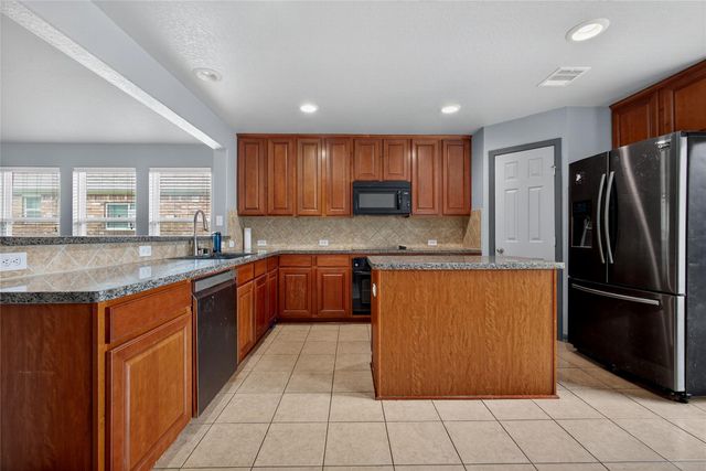 1805 Foxglove Drive, La Porte, TX 77571