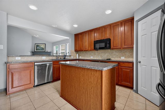 1805 Foxglove Drive, La Porte, TX 77571