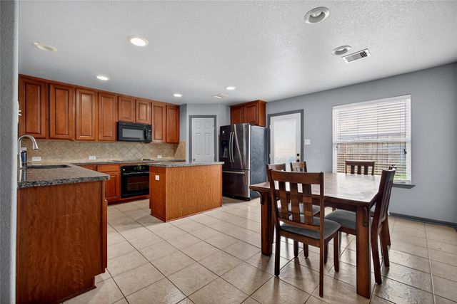 1805 Foxglove Drive, La Porte, TX 77571