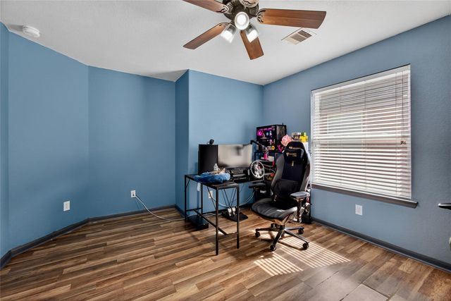 1805 Foxglove Drive, La Porte, TX 77571