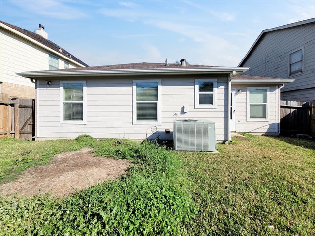 4206 Wayside Stream Lane, Houston, TX 77048