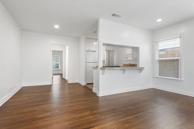 6204 Winton Street, Dallas, TX 75214