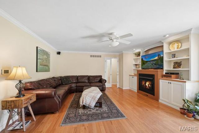 12995 Ambois Drive, Creve Coeur, MO 63141