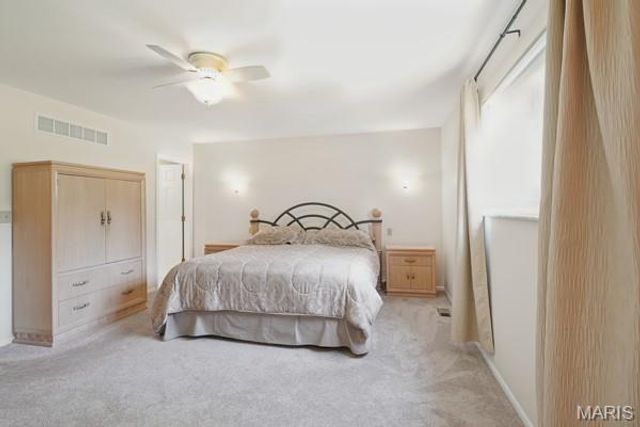 12995 Ambois Drive, Creve Coeur, MO 63141