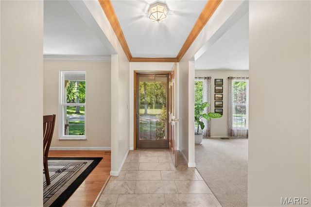 12995 Ambois Drive, Creve Coeur, MO 63141