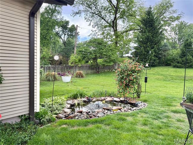12995 Ambois Drive, Creve Coeur, MO 63141