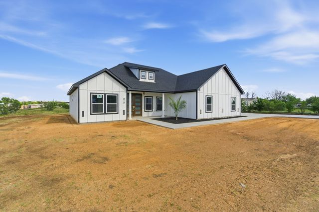 8212 Moyer Court, Joshua, TX 76058