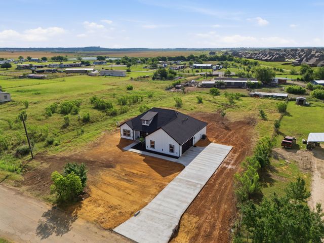 8212 Moyer Court, Joshua, TX 76058