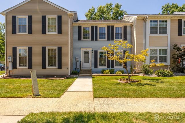 35 E Byrnes Lane E, Sayreville, NJ 08872