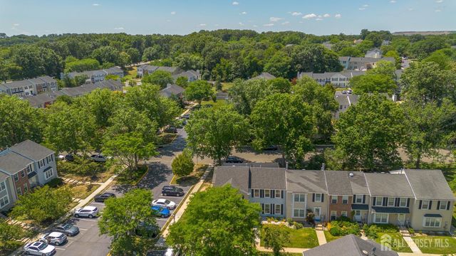 35 E Byrnes Lane E, Sayreville, NJ 08872