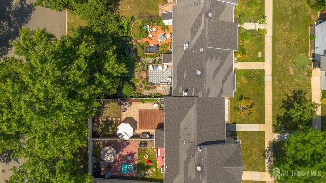 35 E Byrnes Lane E, Sayreville, NJ 08872