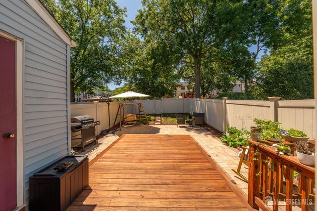 35 E Byrnes Lane E, Sayreville, NJ 08872