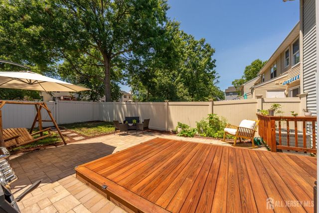 35 E Byrnes Lane E, Sayreville, NJ 08872