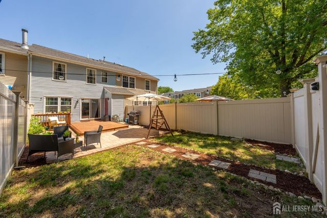 35 E Byrnes Lane E, Sayreville, NJ 08872