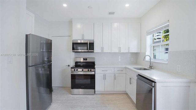 1241 13th St 3, Miami Beach, FL 33139