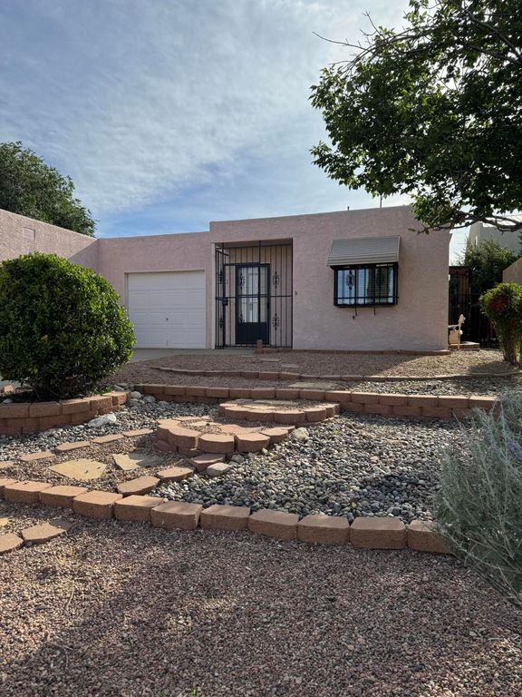5516 Delhi Street NE, Albuquerque, NM 87111