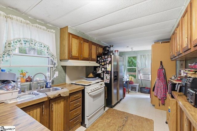 161 Elaine's Drive, Clinton, SC 29325