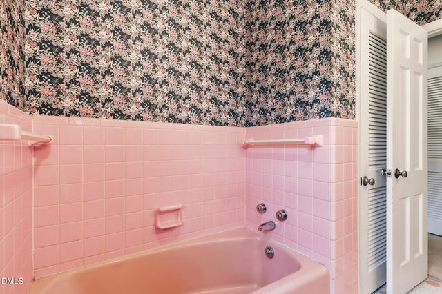 1531 Mount Hope Church Road, Mcleansville, NC 27301