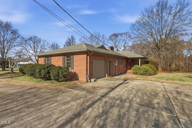 1531 Mount Hope Church Road, Mcleansville, NC 27301