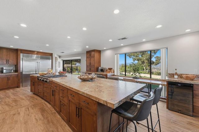 4280 Los Vecinos, Fallbrook, CA 92028