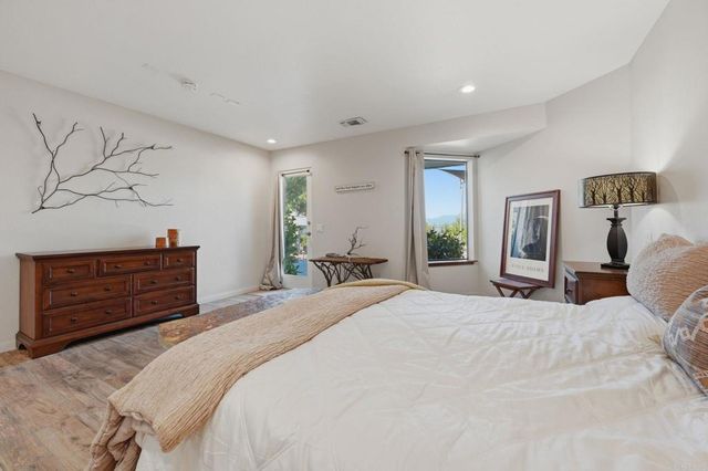 4280 Los Vecinos, Fallbrook, CA 92028