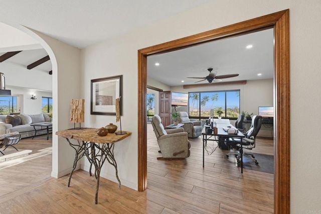 4280 Los Vecinos, Fallbrook, CA 92028