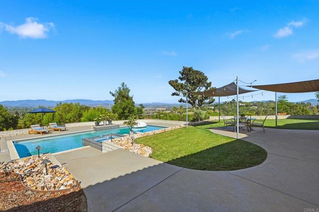 4280 Los Vecinos, Fallbrook, CA 92028