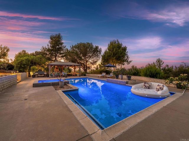 4280 Los Vecinos, Fallbrook, CA 92028