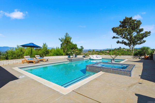 4280 Los Vecinos, Fallbrook, CA 92028