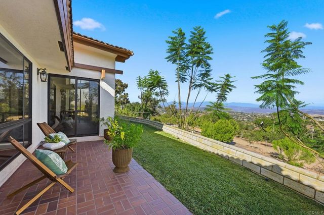 4280 Los Vecinos, Fallbrook, CA 92028
