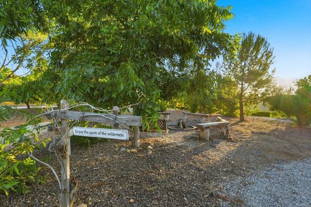 4280 Los Vecinos, Fallbrook, CA 92028