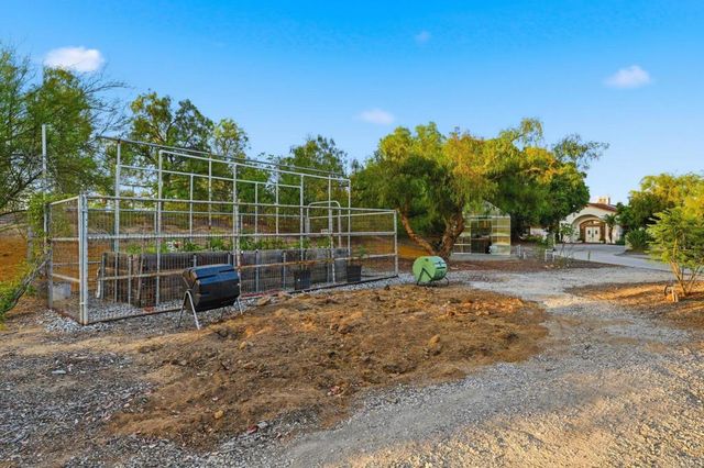 4280 Los Vecinos, Fallbrook, CA 92028