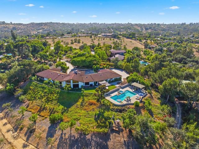 4280 Los Vecinos, Fallbrook, CA 92028