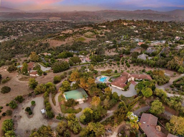 4280 Los Vecinos, Fallbrook, CA 92028