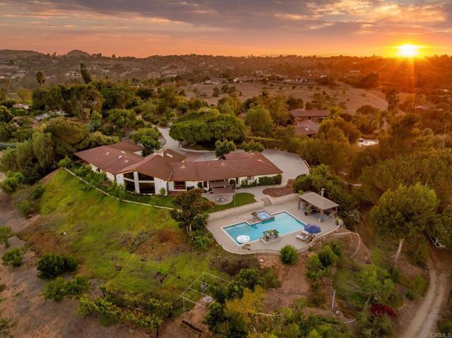 4280 Los Vecinos, Fallbrook, CA 92028